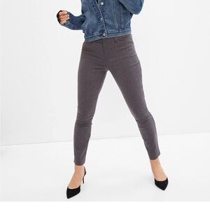 Gap Skinny Ankle Pants in Bi-stretch in Gray